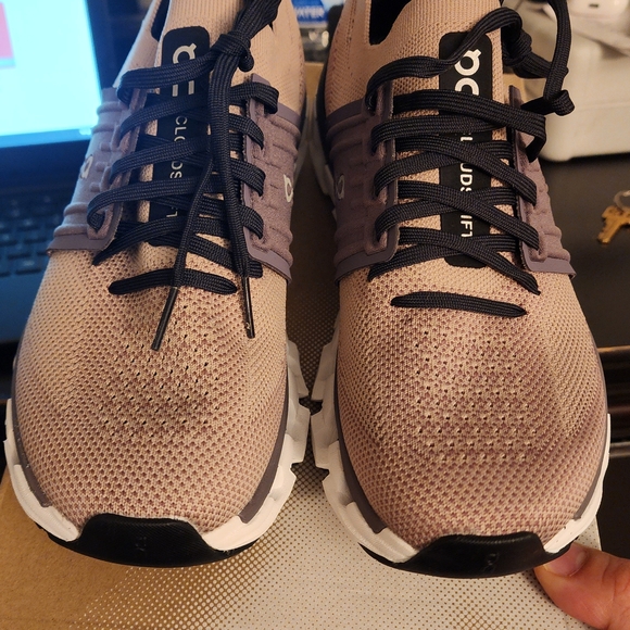 On Running Cloudstratus in Light Brown and Dark Brown - Picture 6 of 6